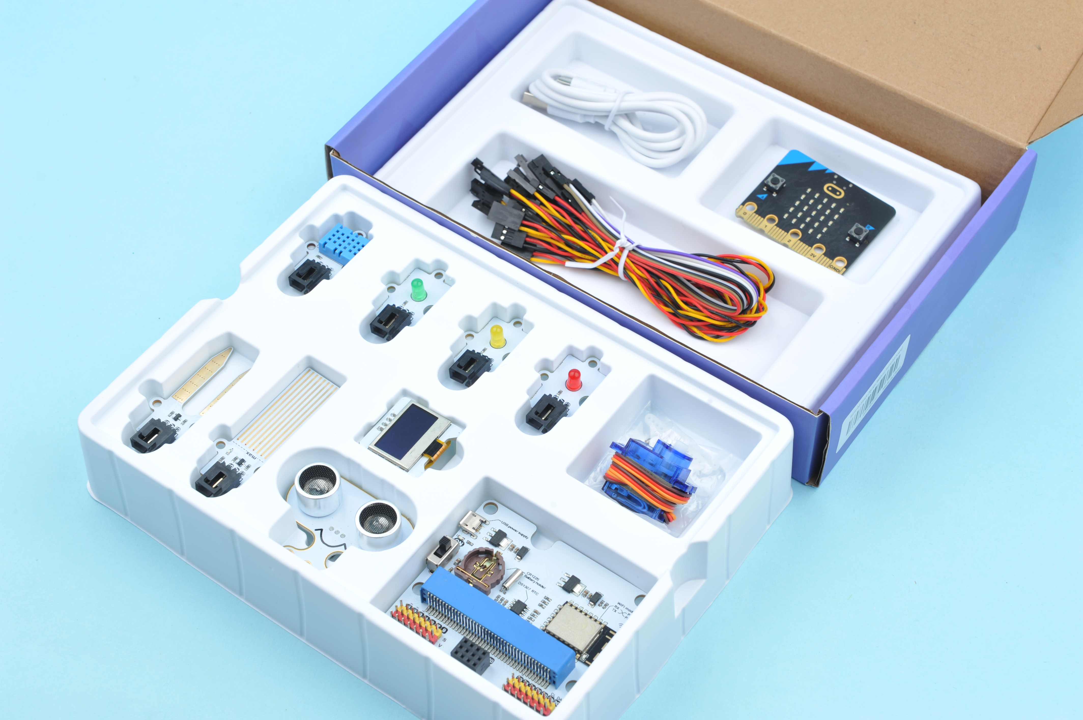 Smart City Kit unboxed contents