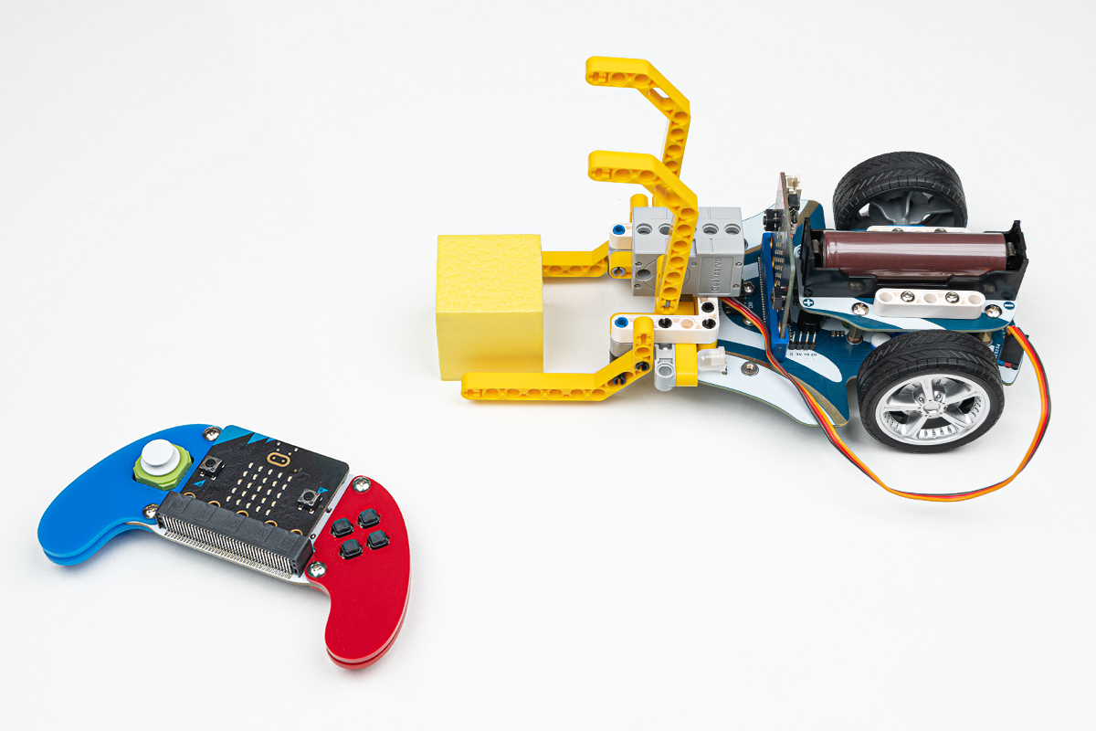 Case 03 Smart Cart with Bricks Mechanical Claw